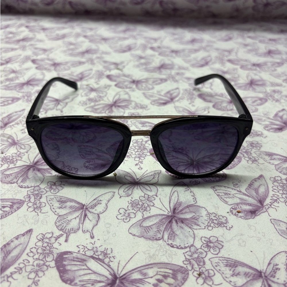 🌀Stylish Black Sunglasses Aviator Style